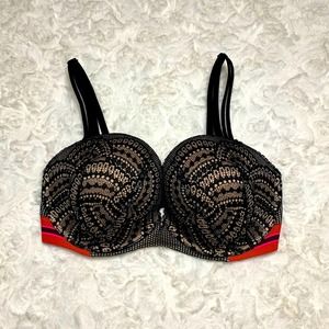 VICTORIA’S SECRET very sexy lace multi-way (strapless) push up bra size 32DD/32E